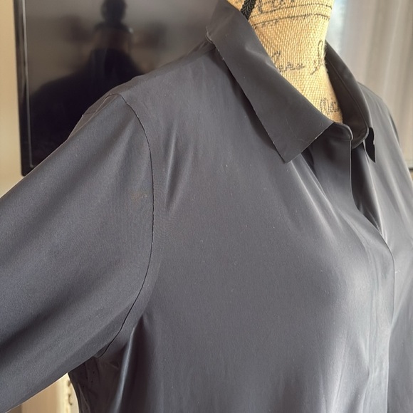 Athleta black long sleeve button down hi lo versatile shirt blouse stretch - Picture 4 of 16